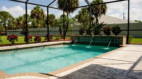 Florida Pool Enclosures: Embrace Year-Round Outdoor Enjoyment and Safety